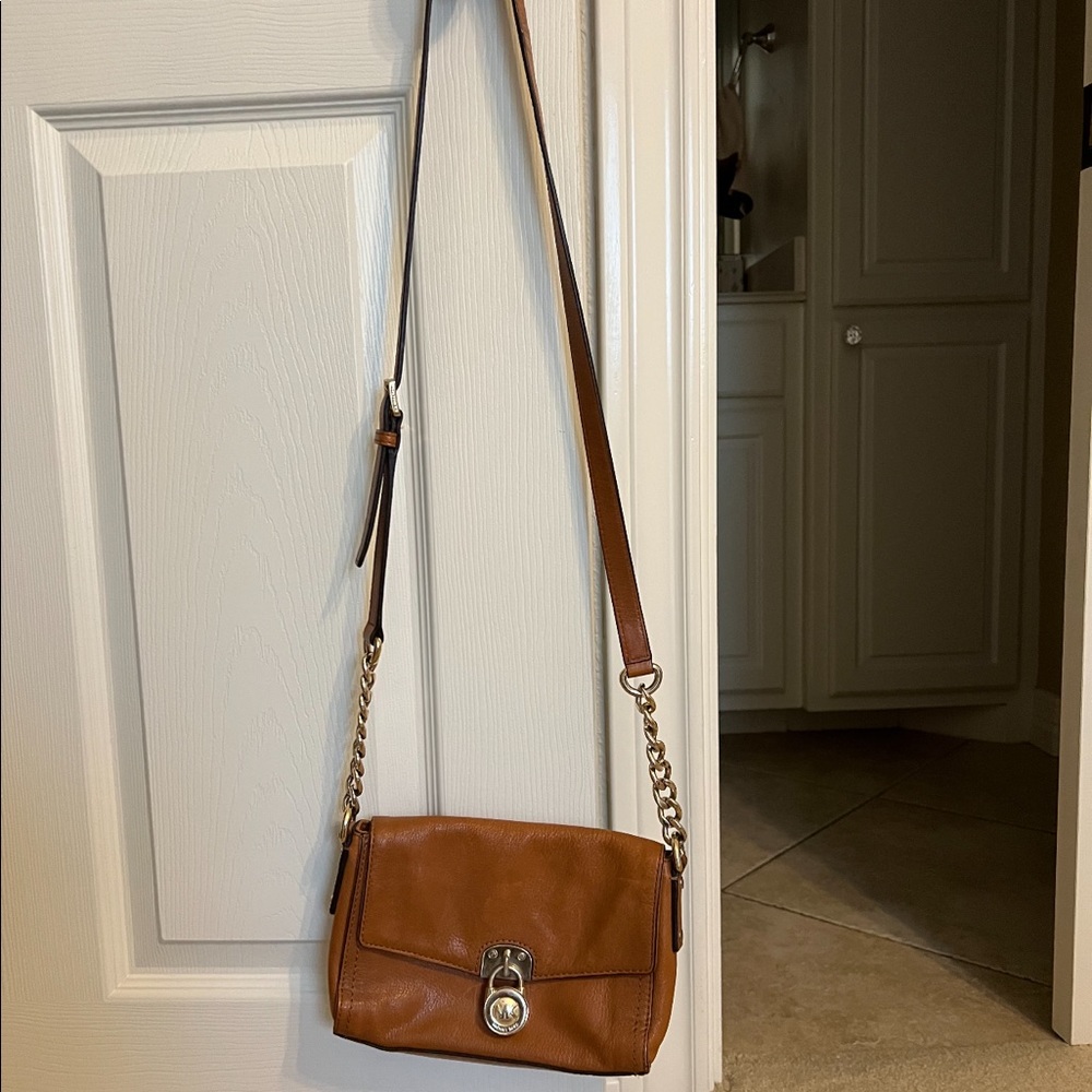 Michael kors crossbody bag